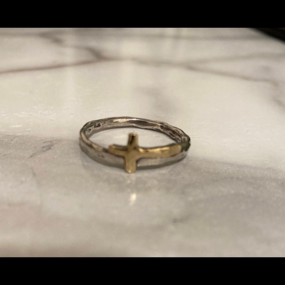 Silpada R1393 vintage cross ring size 9